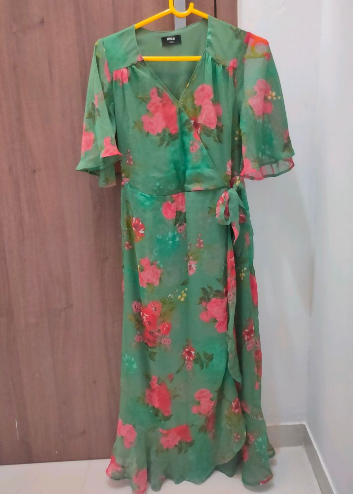 Floral Dress 🌸🌷