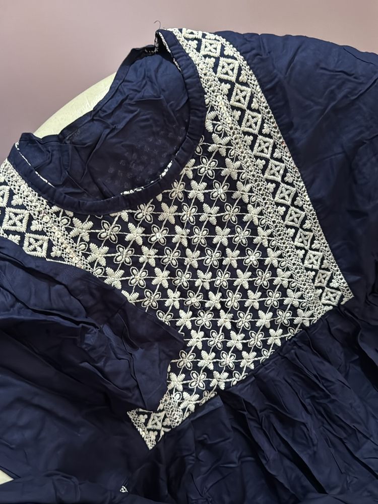Nyra Pattern Kurta Set