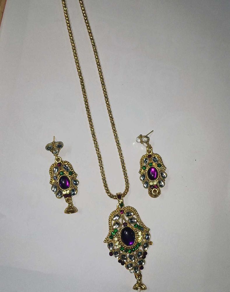 Elegant Necklace &amp; Earring Set