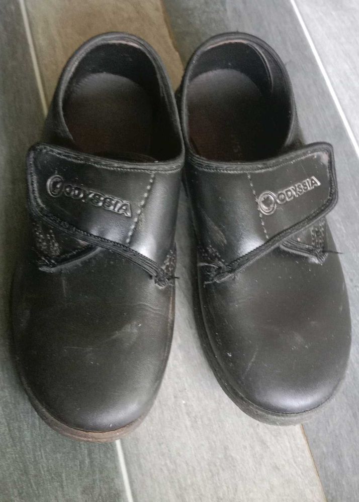 Odyssia Black Leather Shoes