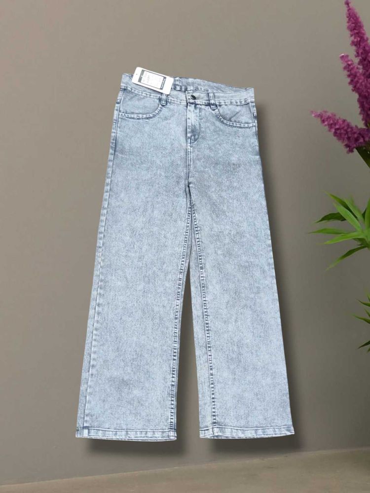 G@32 Size-32 Straight Jeans