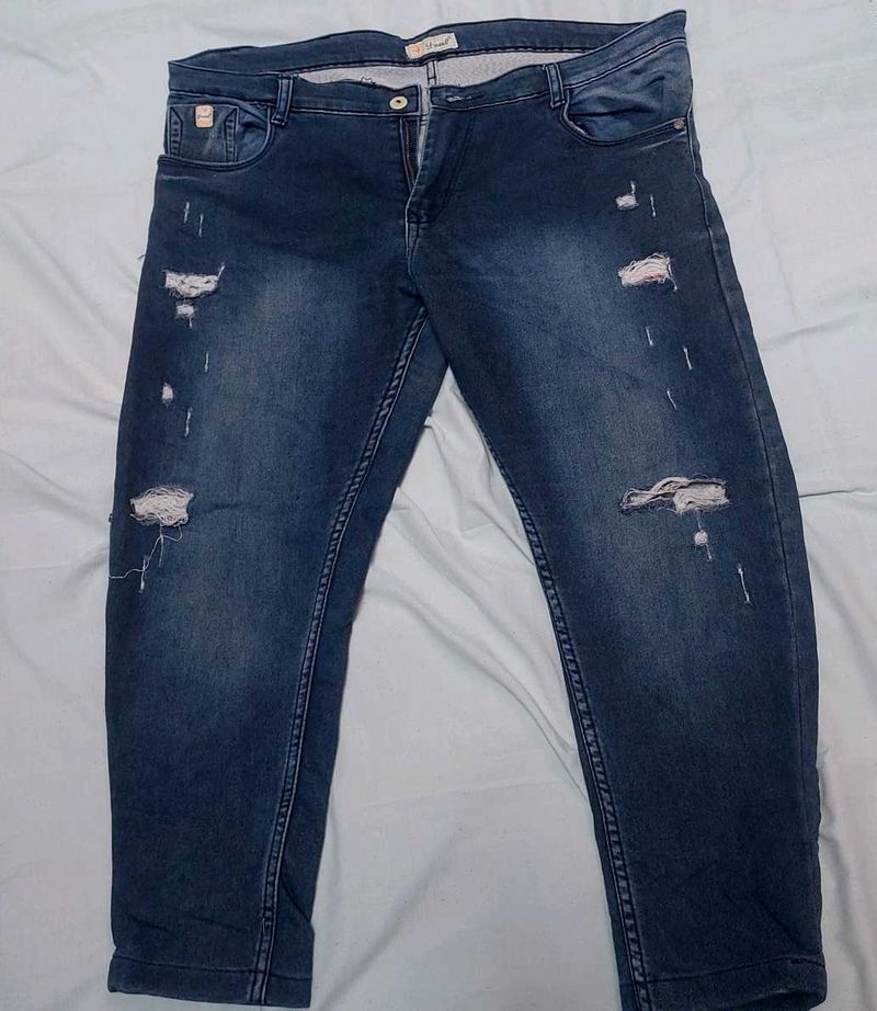 Damage Blue Strechable Jeans