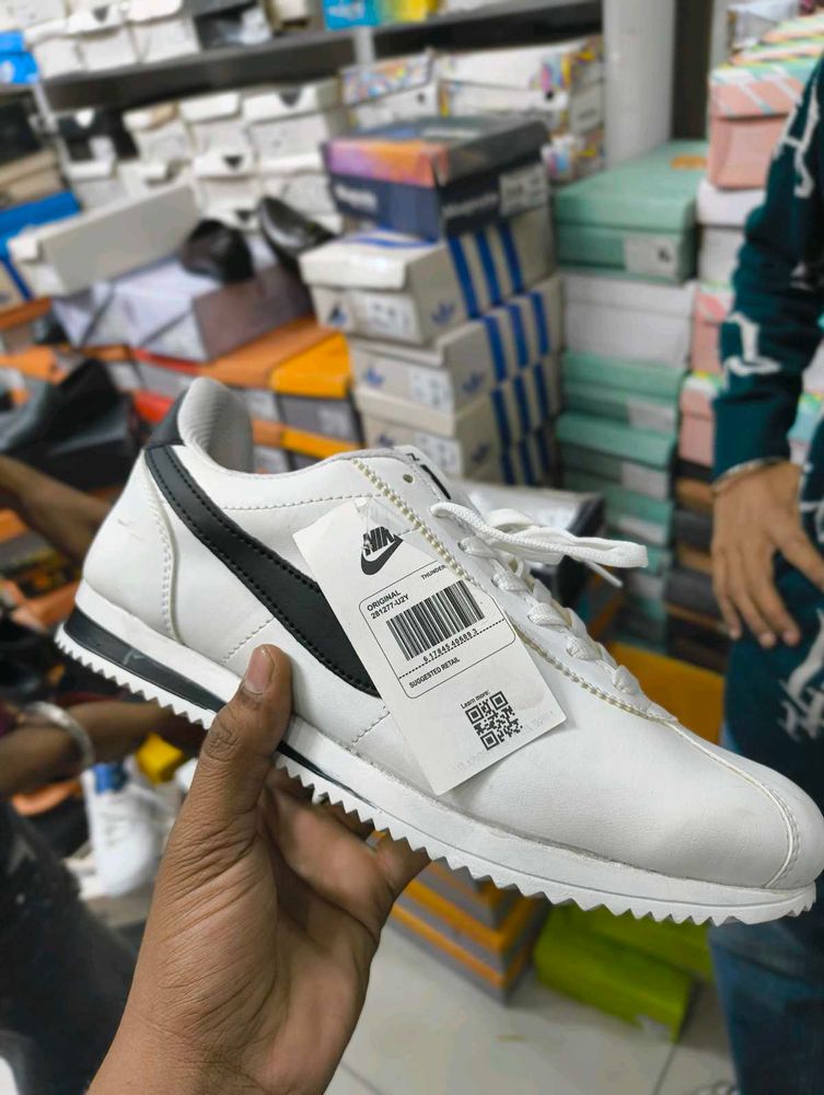 Nike Cortez Sneakers