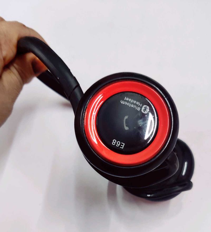 E68 Bluetooth Headset old stock product good condi
