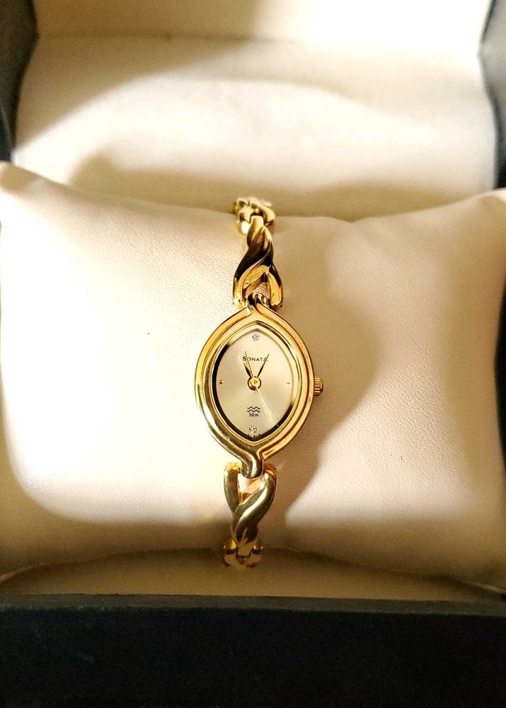Elegant Gold Watch