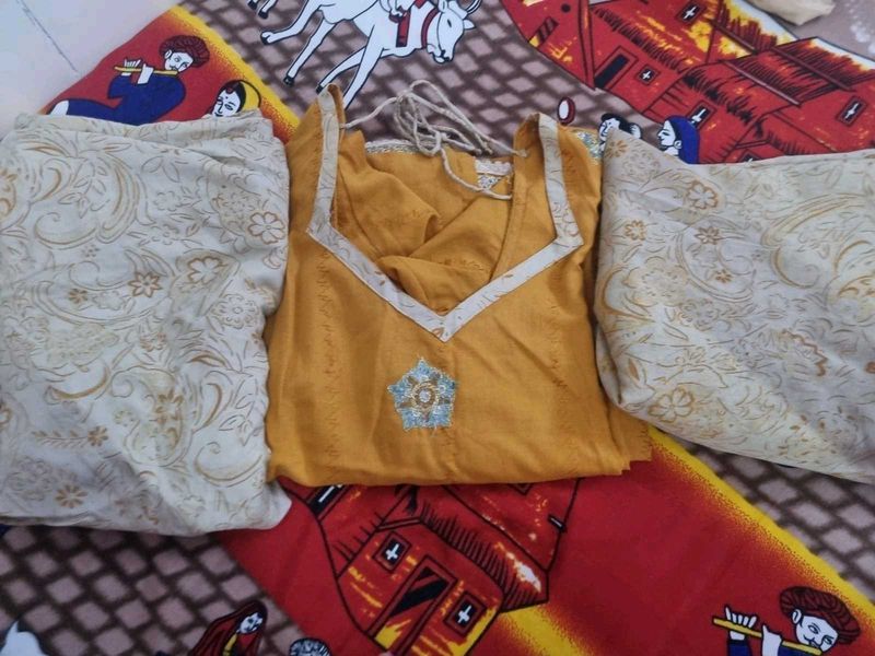 Full Women Suit