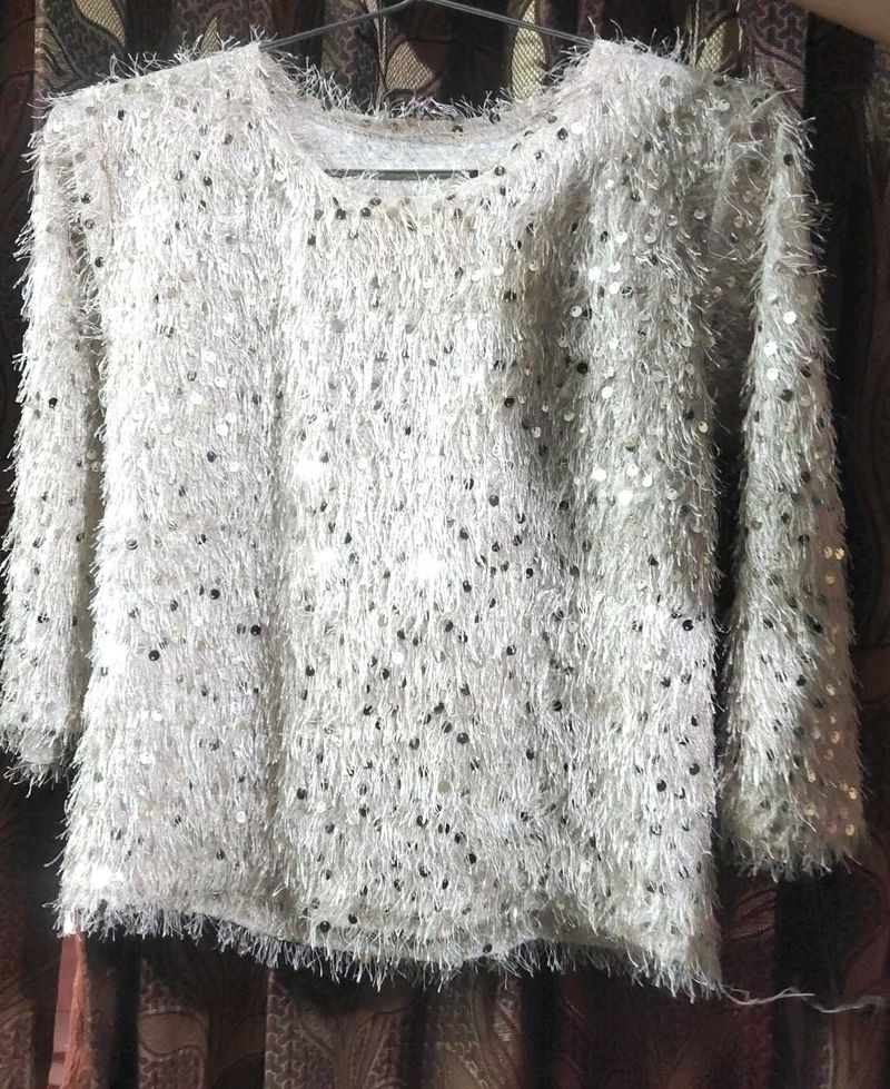 Off White Partywear Sequins Top 🪩
