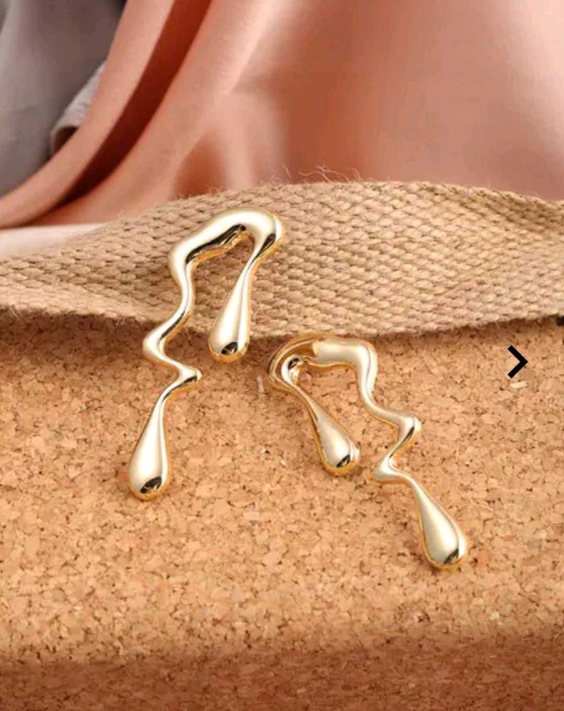 Aesthetic Gold Earrings