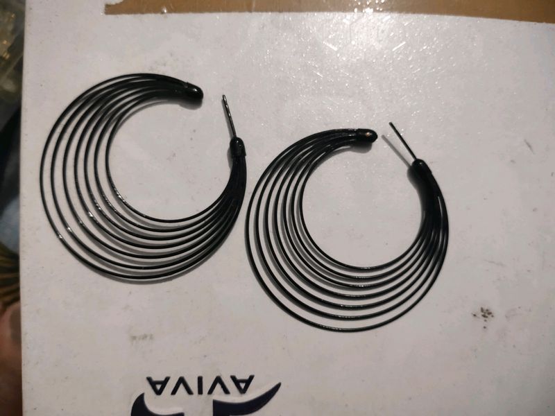 Black Hoops