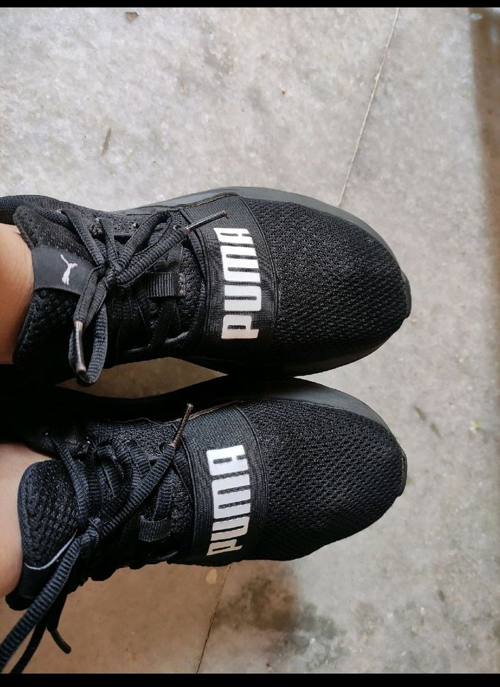 Original Puma Shoe Used Only Few Times