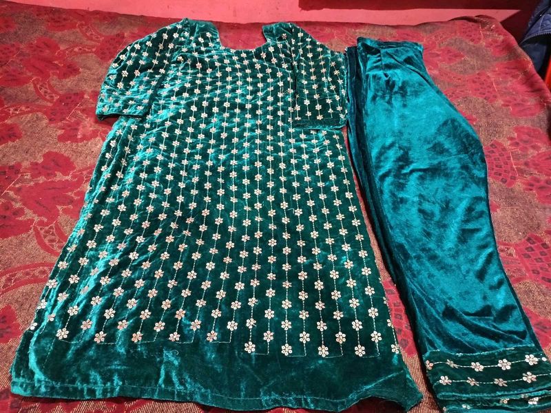 party wear winter Velvet Kurti Set