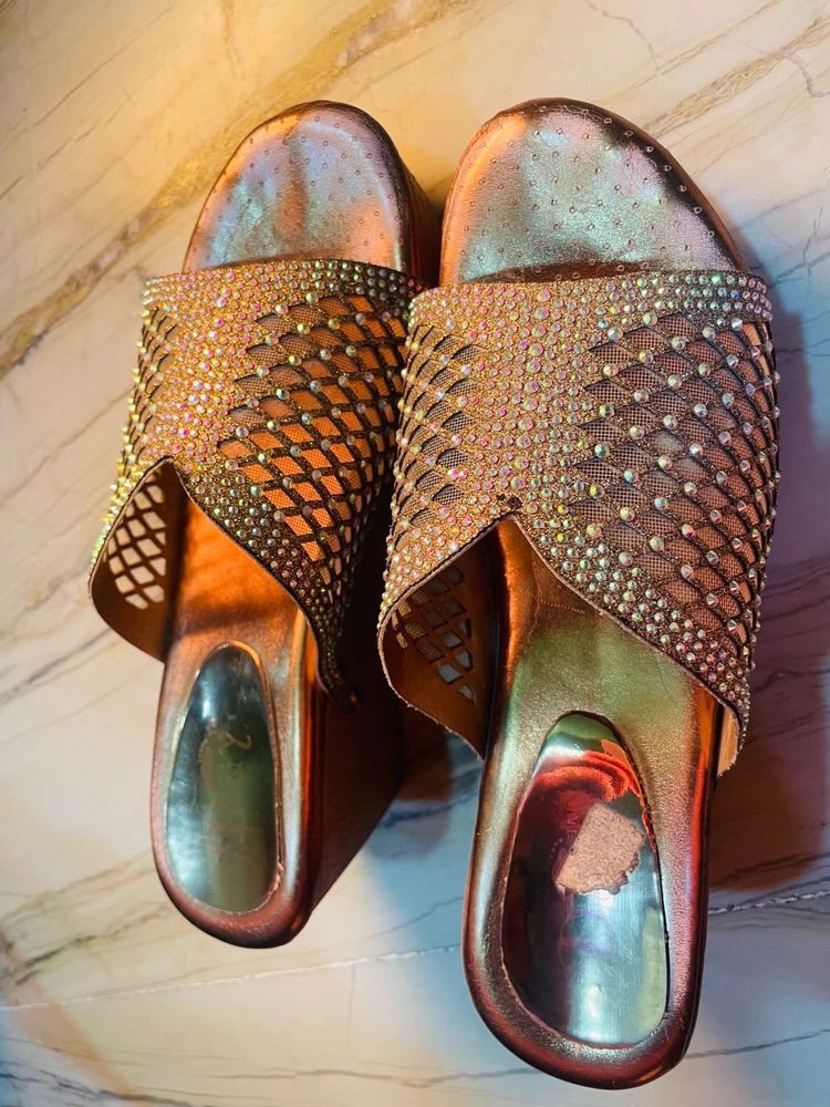 Embellish Women Sandal 👡