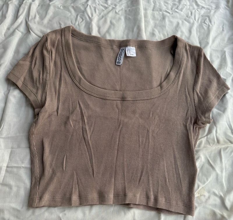 H&amp;M Beige Square Neck Ribbed Crop Top