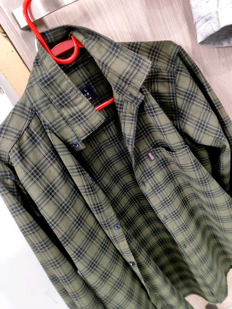 A Green Casual Shirt