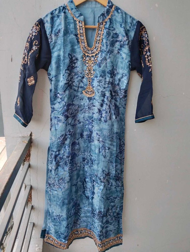 Pakistani Suit Blue Shaded Dress