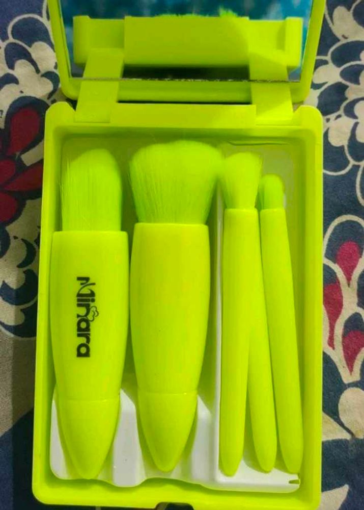 5 Set Makeup Brush With Mirror
