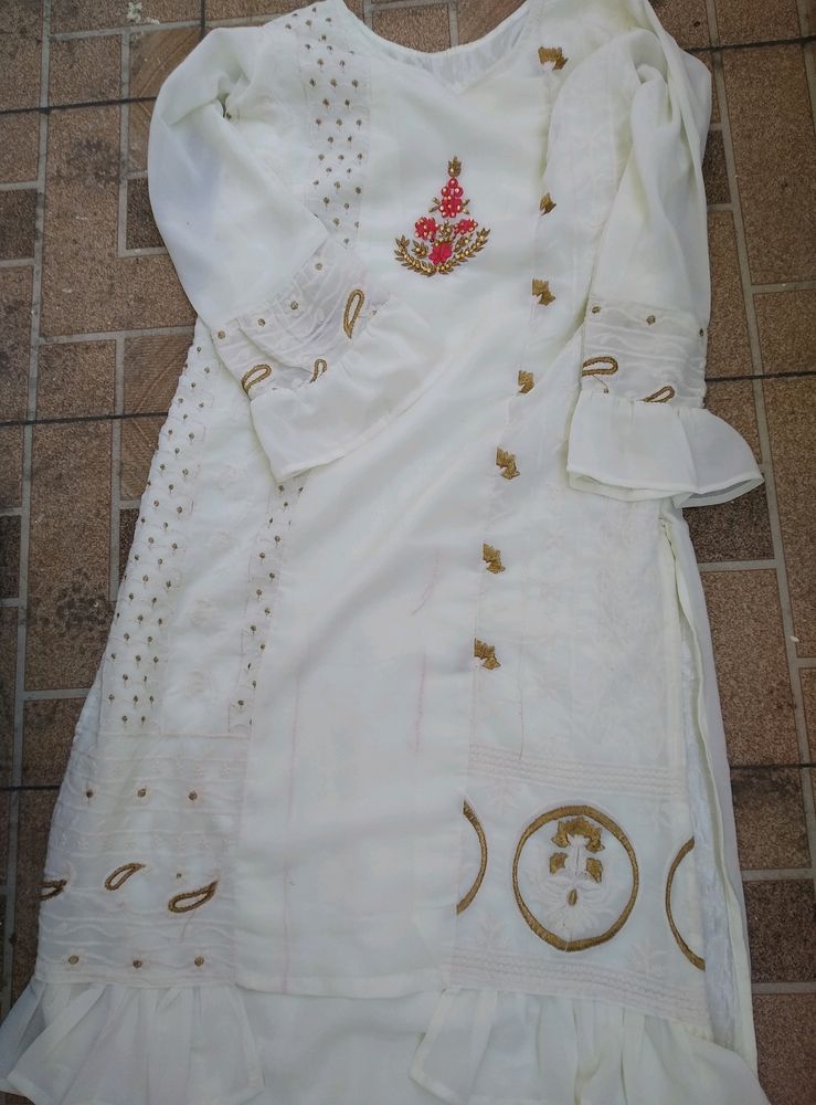 kurti with frill work.
