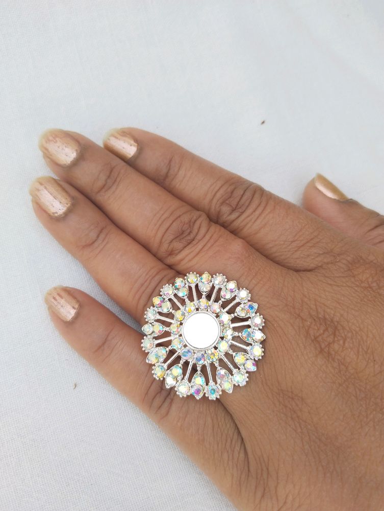 Very Nice Looking Ring For Women