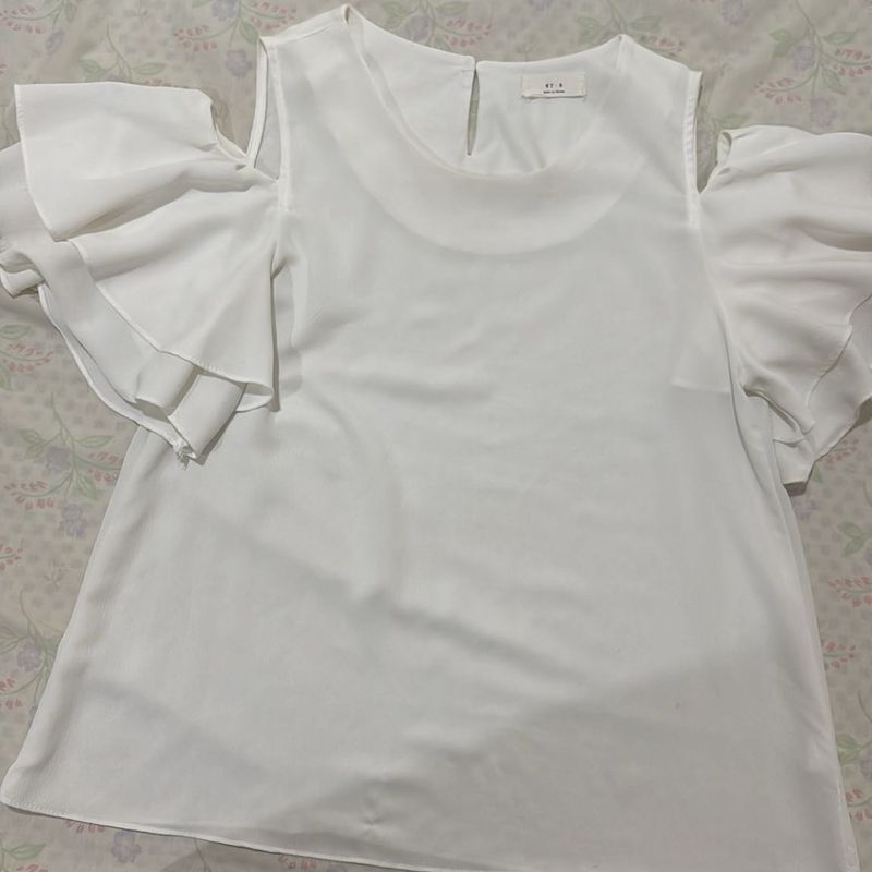 Chic White Cold Shoulder Blouse