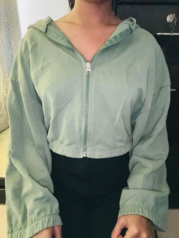 Green Cropped Zip-Up Hoodie