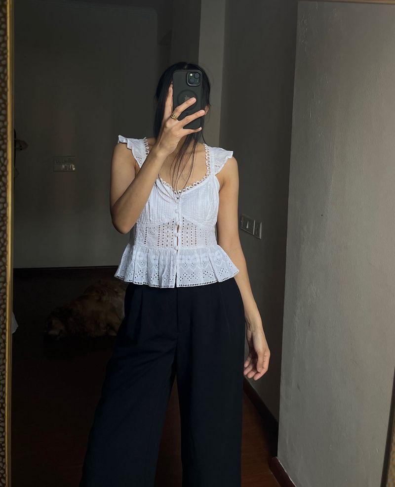 NEW LOOK Broderie White Tops