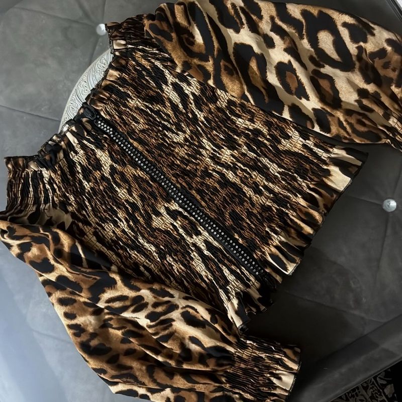 Leopard Print Off-Shoulder Top