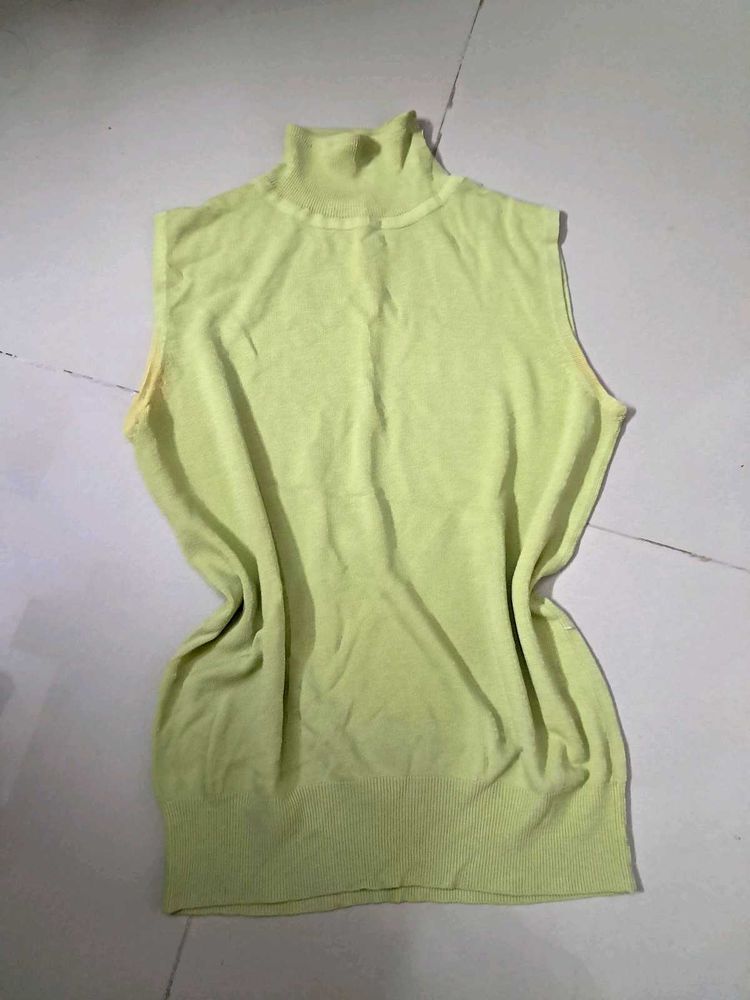 Sleeveless Neck Top