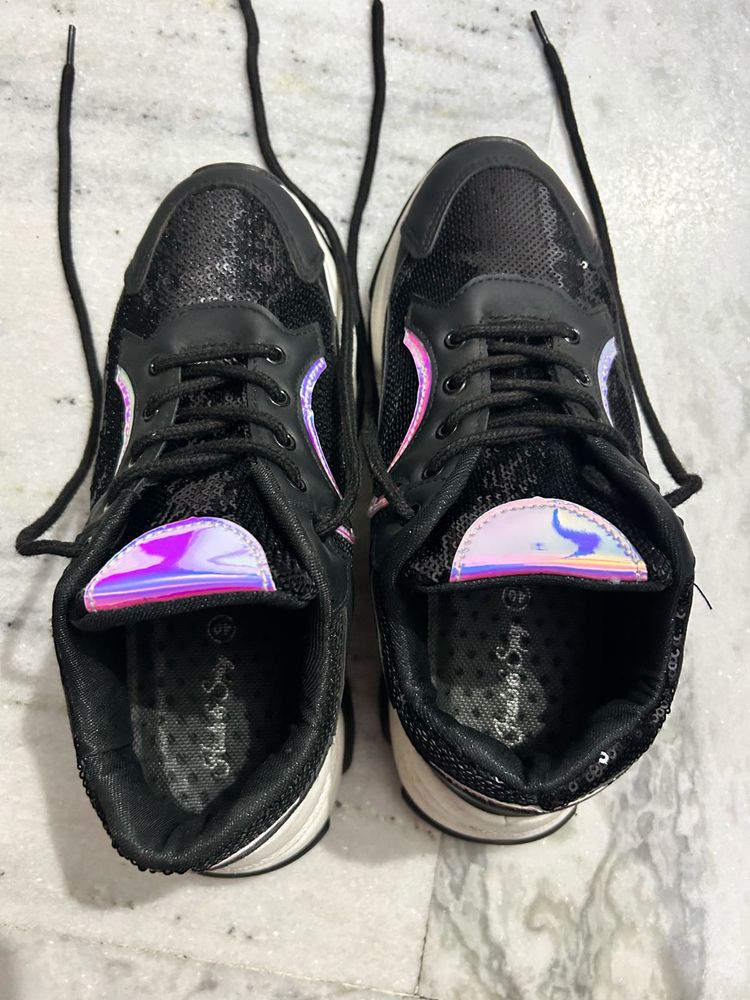 Stylish Black Sneakers