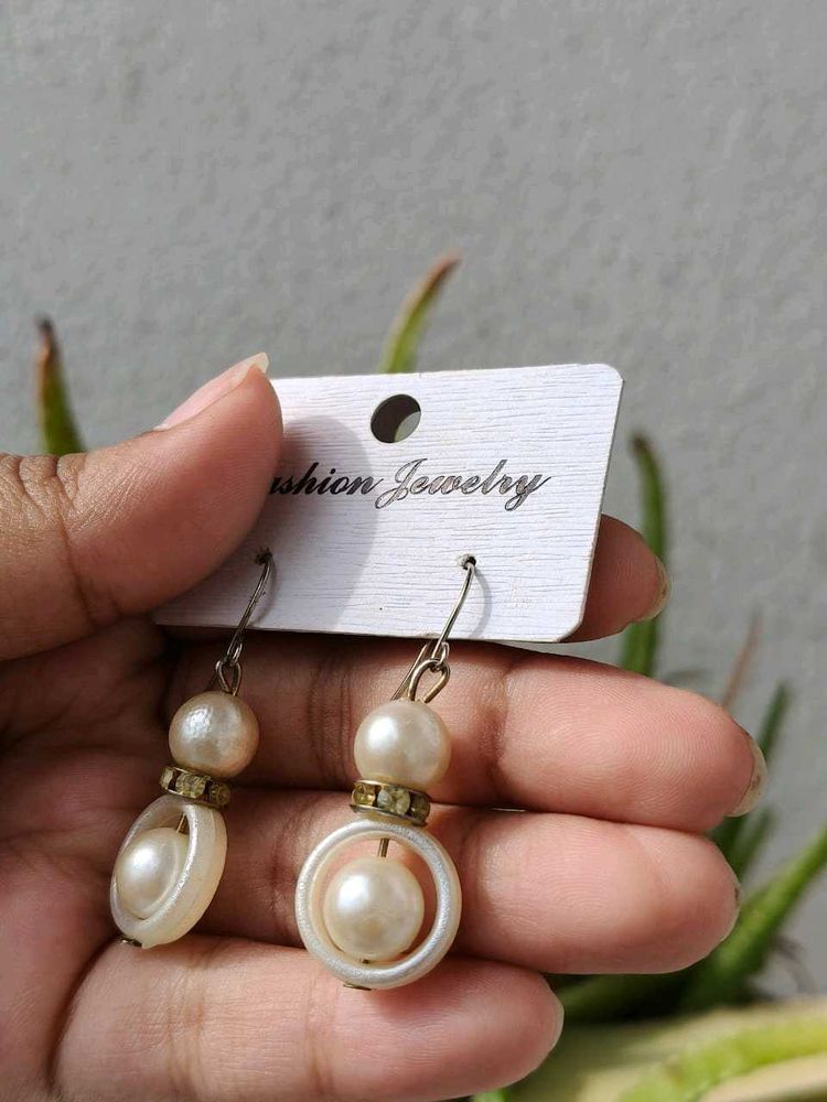 Elegant Pearl Drop Earrings🦪