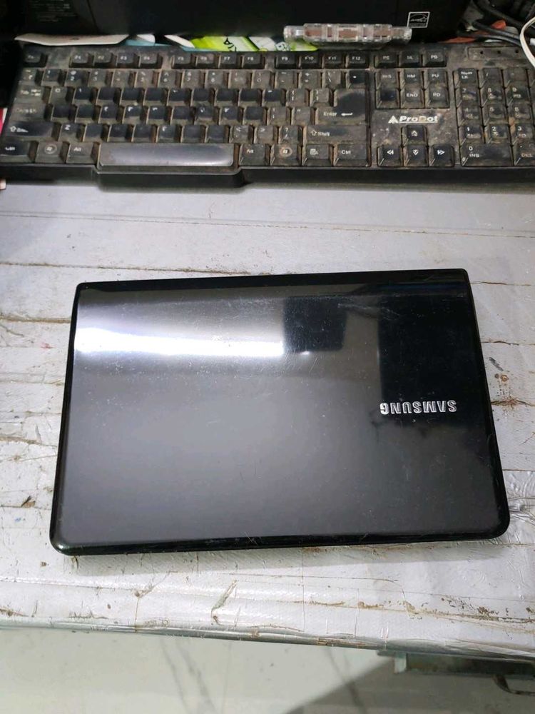 Samsung Mini Laptop (Working)