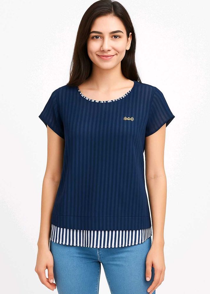 Striped Women&#39;s Top💙🤍