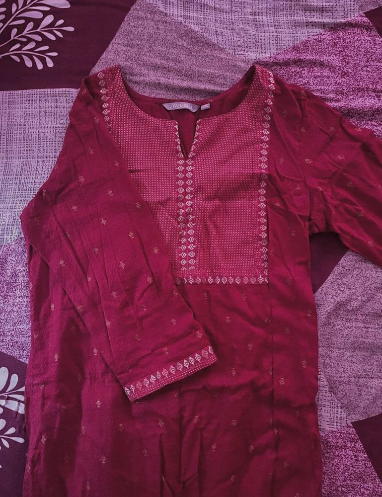 Maroon Embroidered Kurta