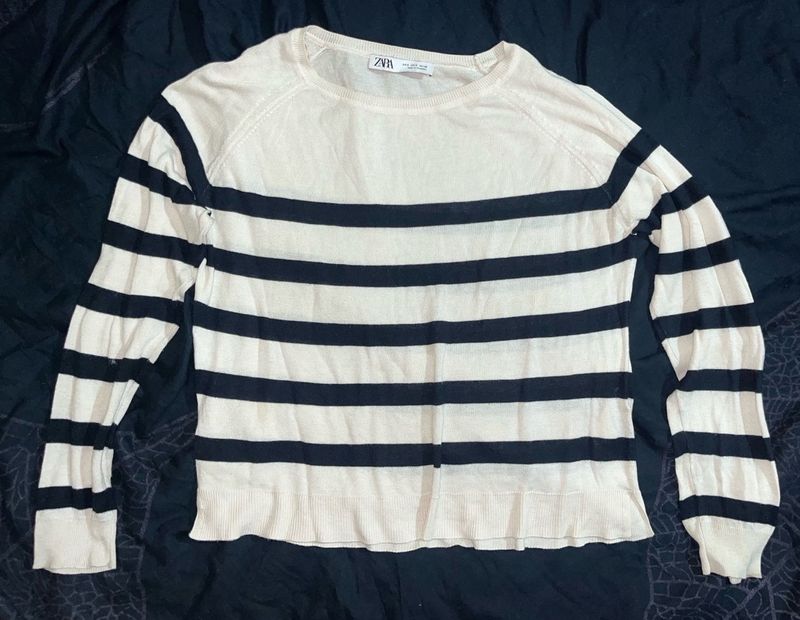 Stripped Pullover Top