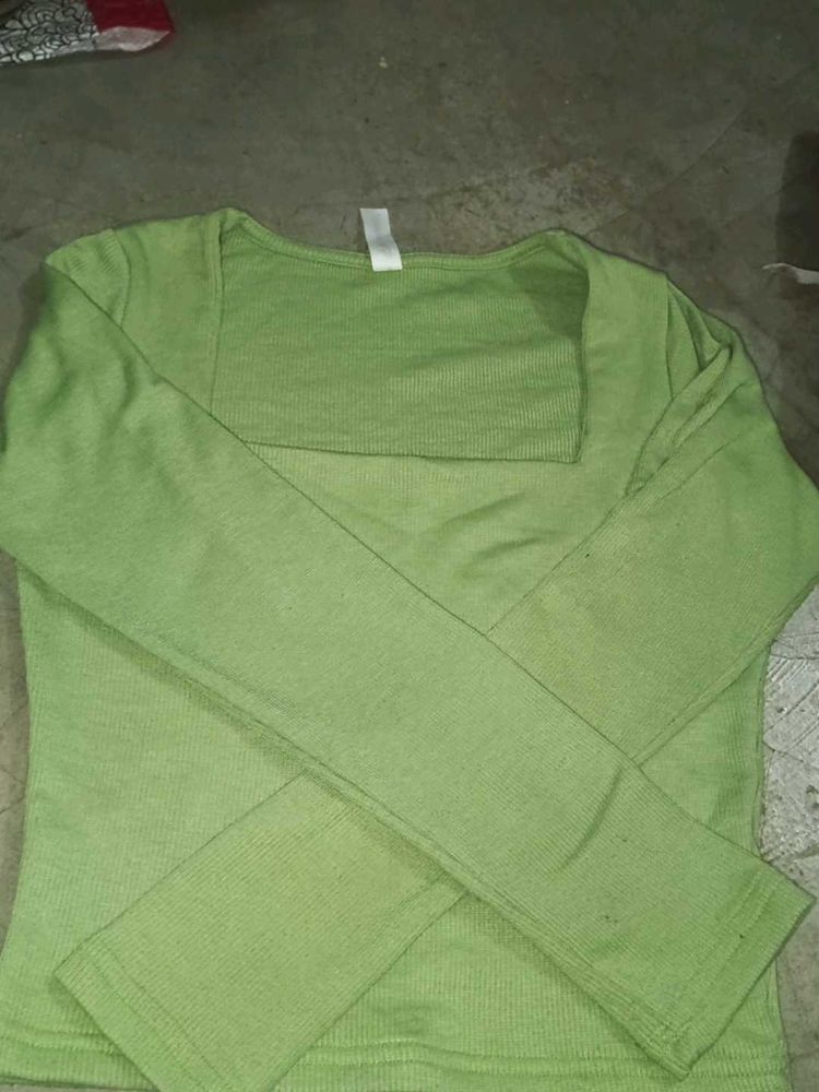 Green Long Sleeve Top