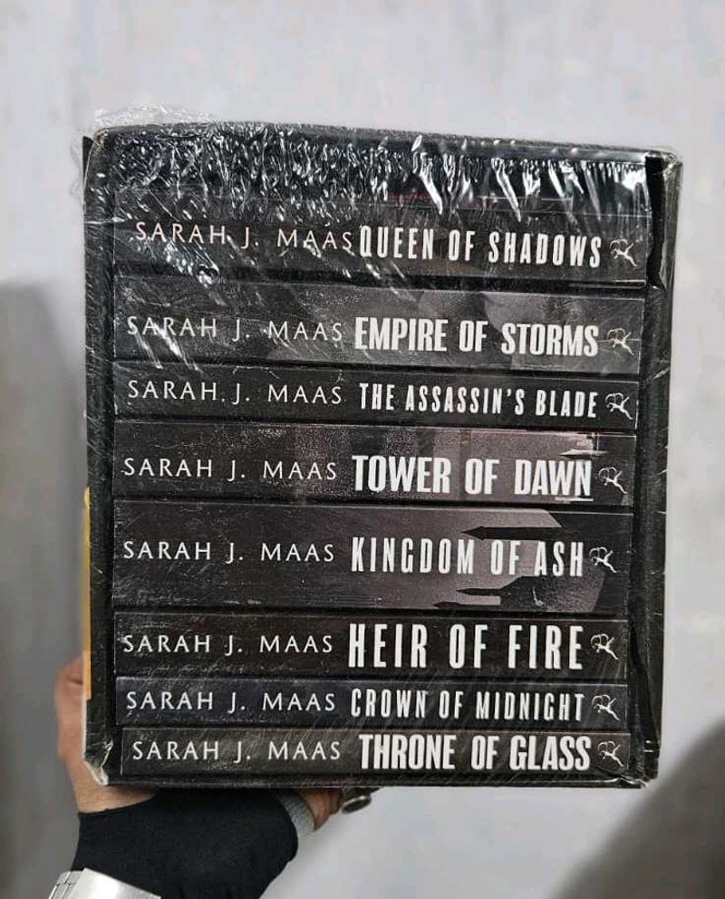 Thorne Of Glass Series By Sarah J Maas