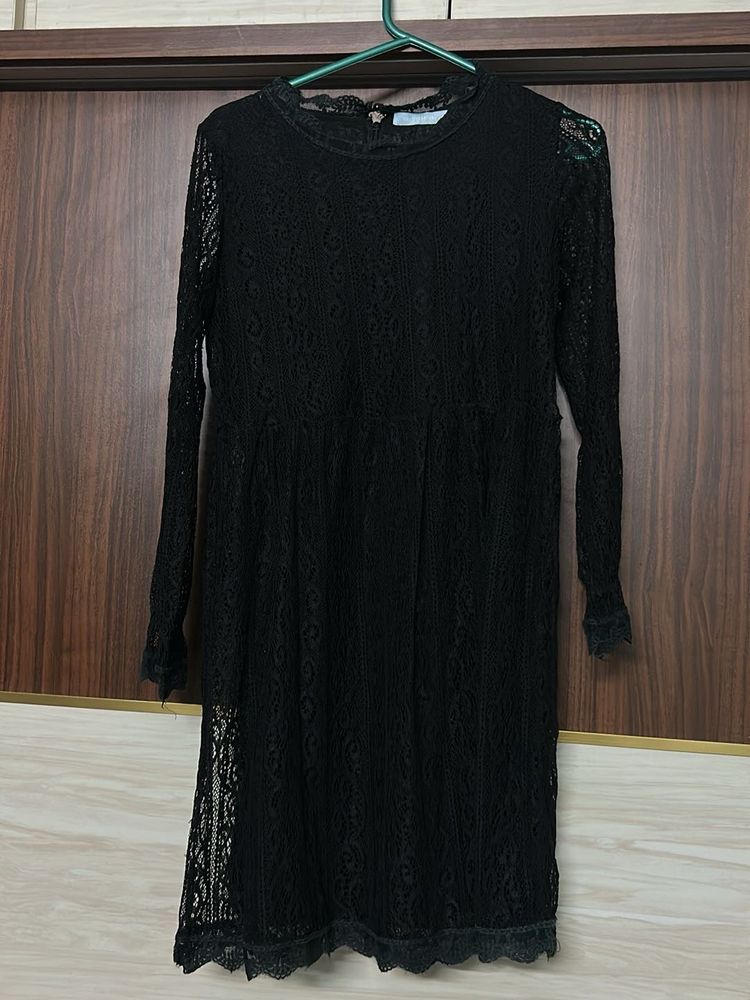 Elegant Black Lace Dress