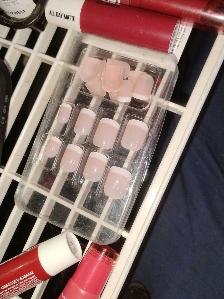 French Tip Press-On Nails