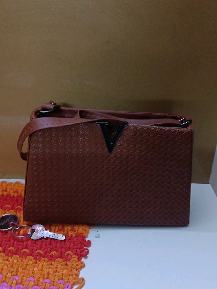 party wear sling bag