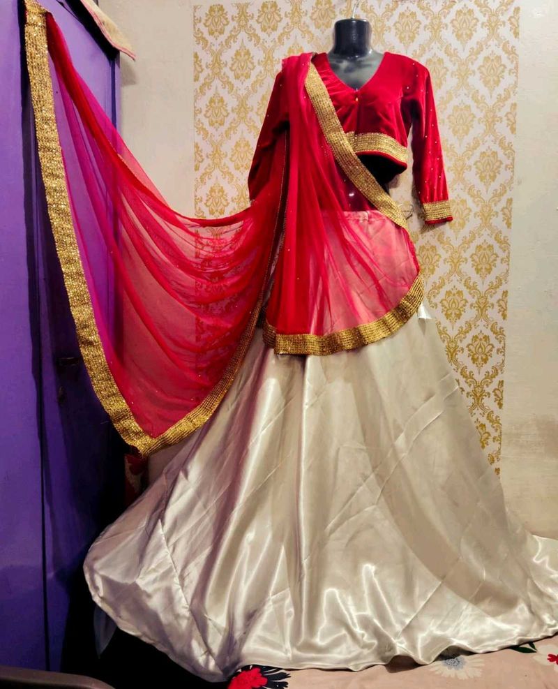 Gorgeous Lehenga Choli Set... blouse velvet fabric