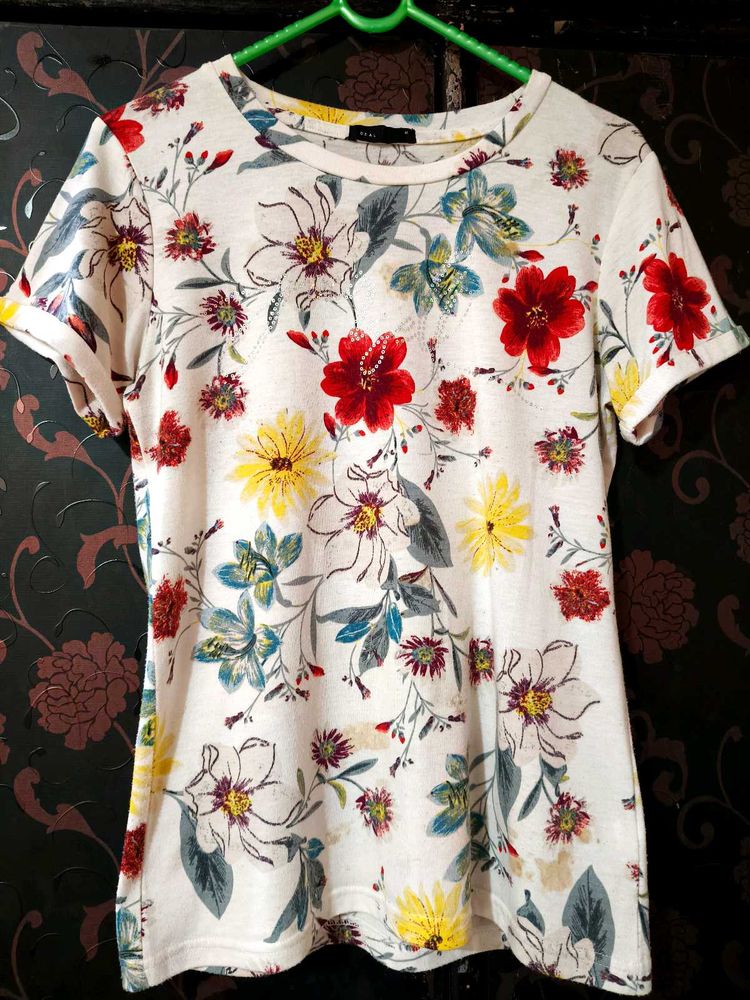 Women&#39;s Stylish Floral Top