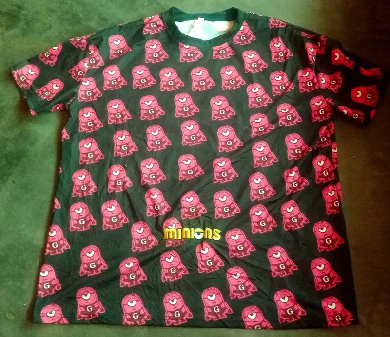 Minions Graphic T-Shirt