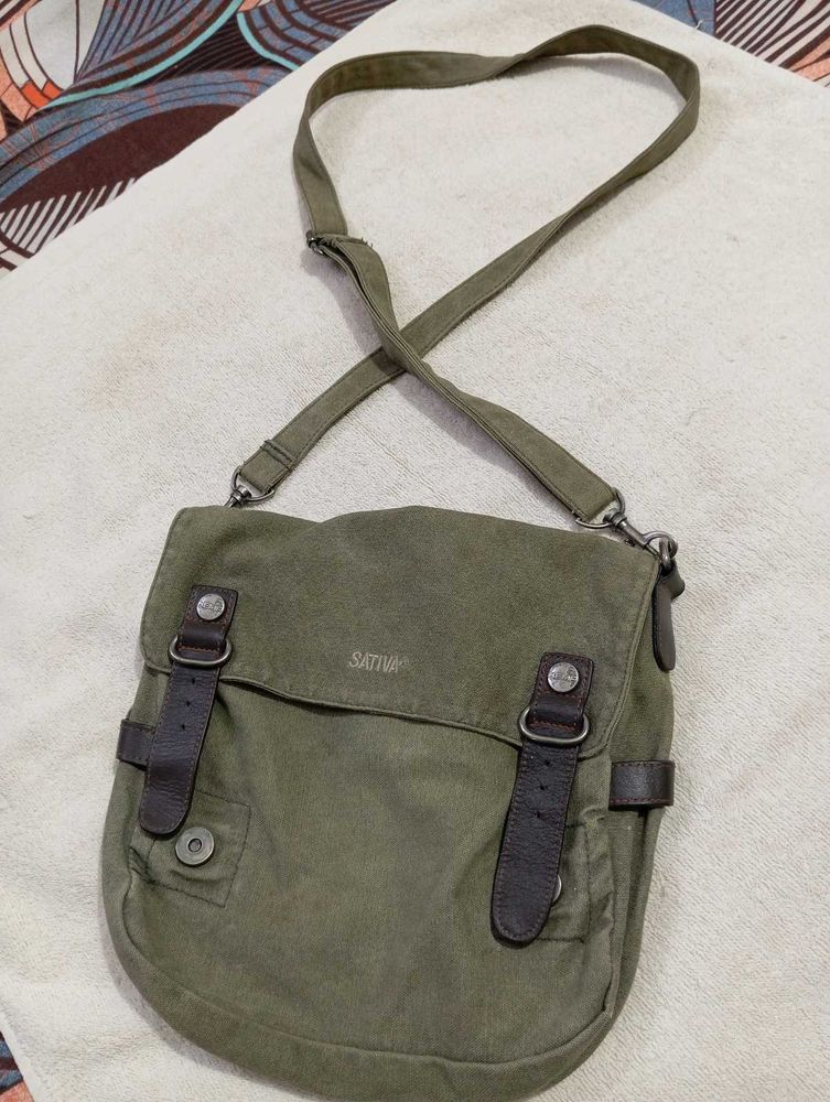 Olive Sling bag