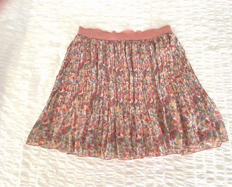 Floral Pleated Skirt