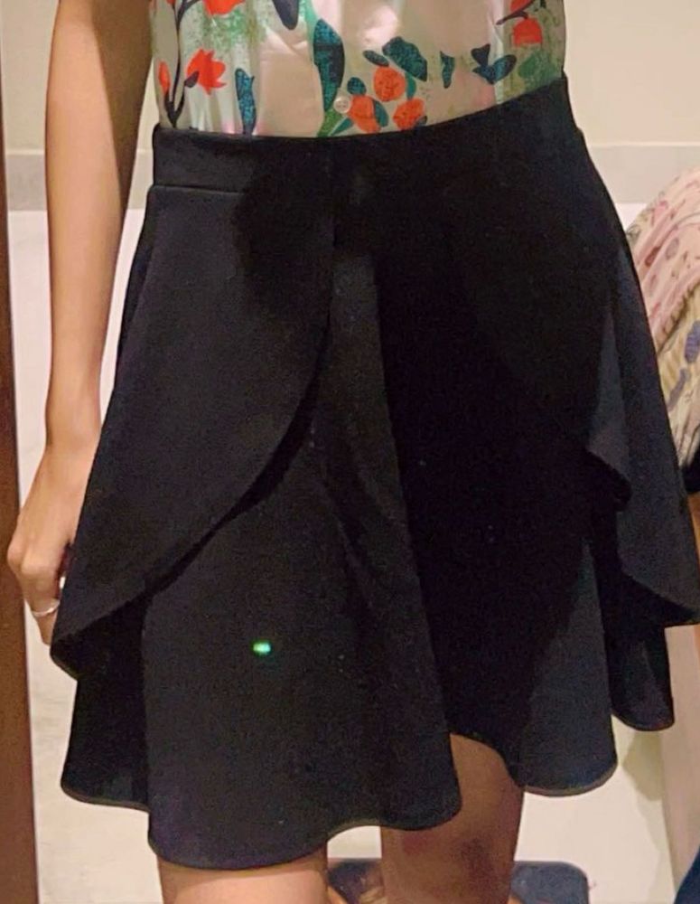 Cute Black Skirt