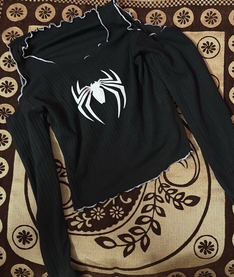 Spider Graphic Top