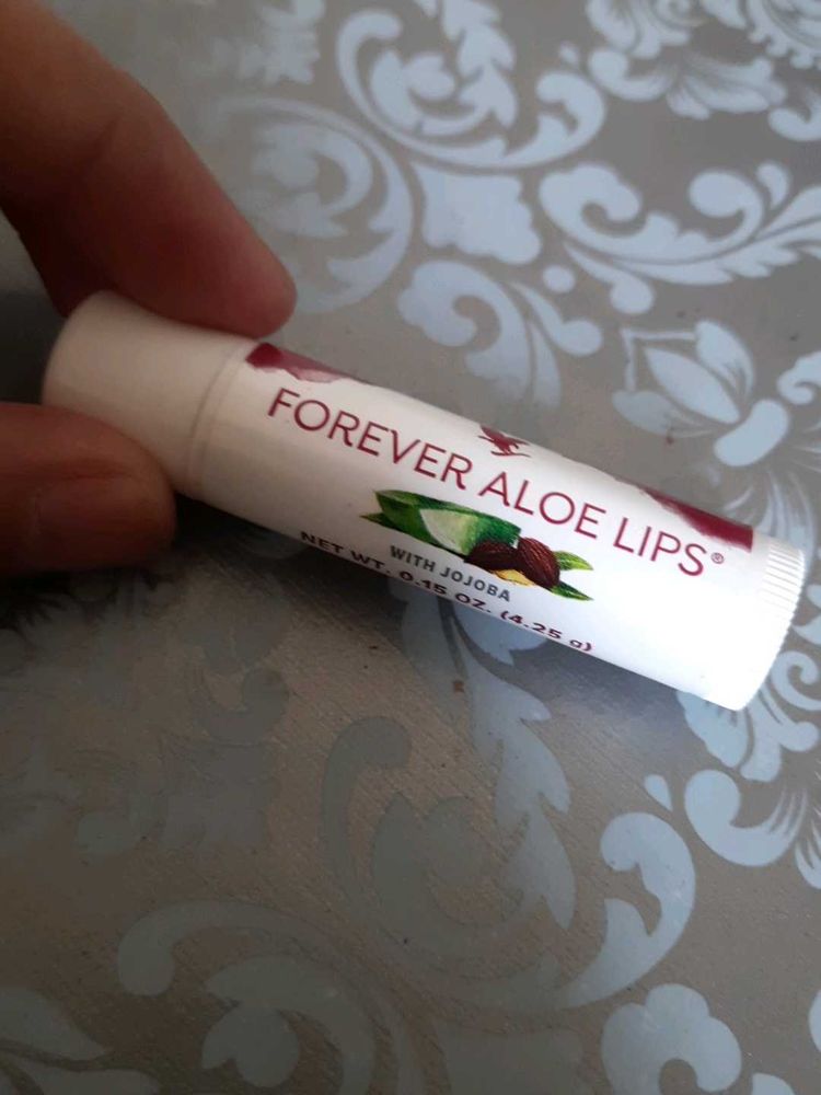 FOREVER ALOE LIPS