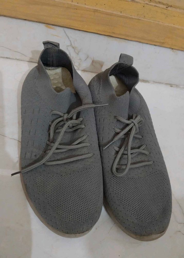 Grey Casual Shoes 👟