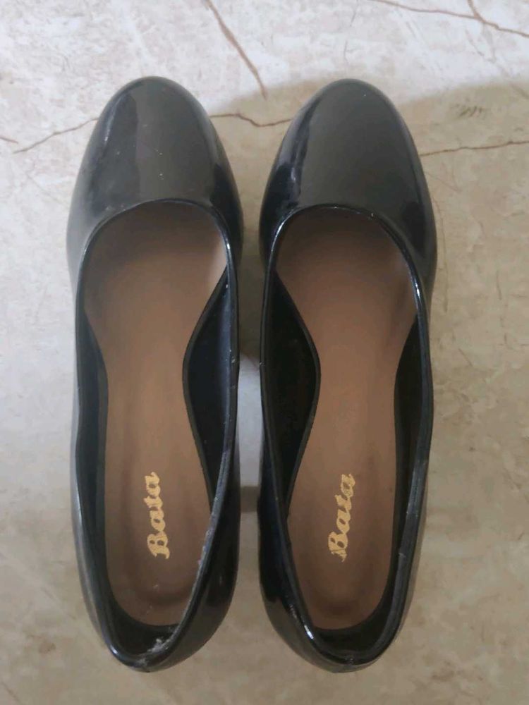 Bata Black Bellies
