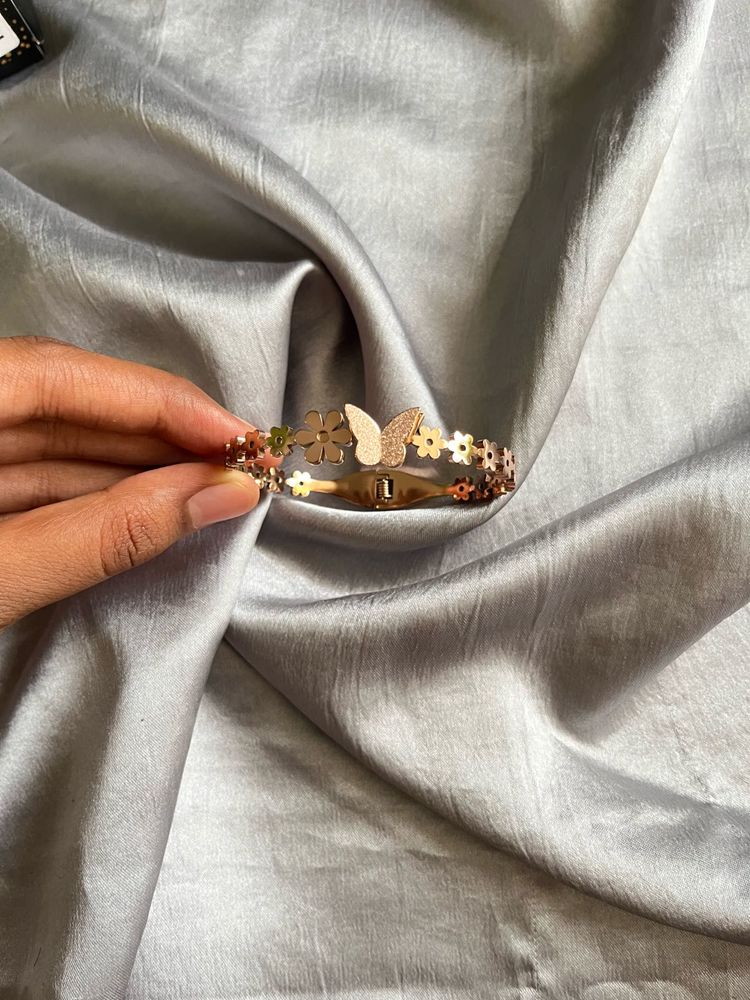 Butterfly Kada