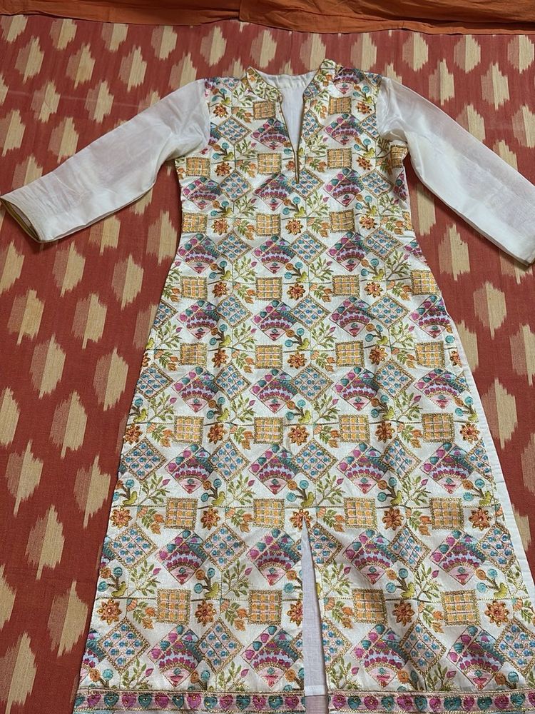 Elegant Embroidered Kurta